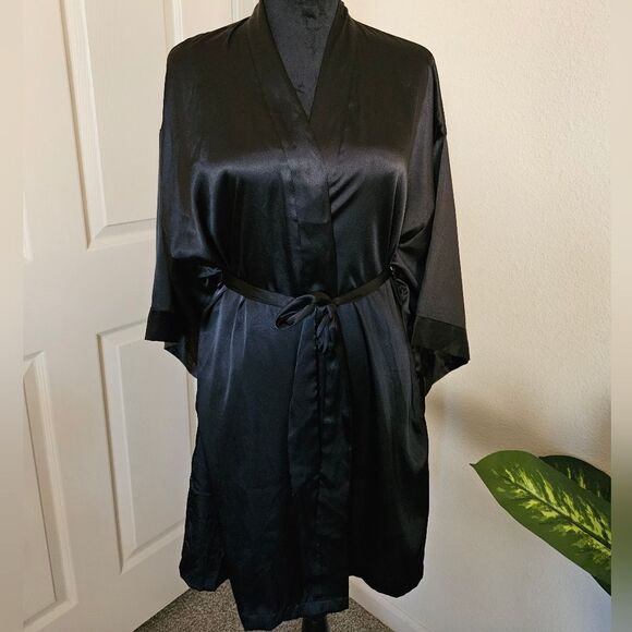 Victoria's Secret Black Satin Robe - Picture 5 of 10